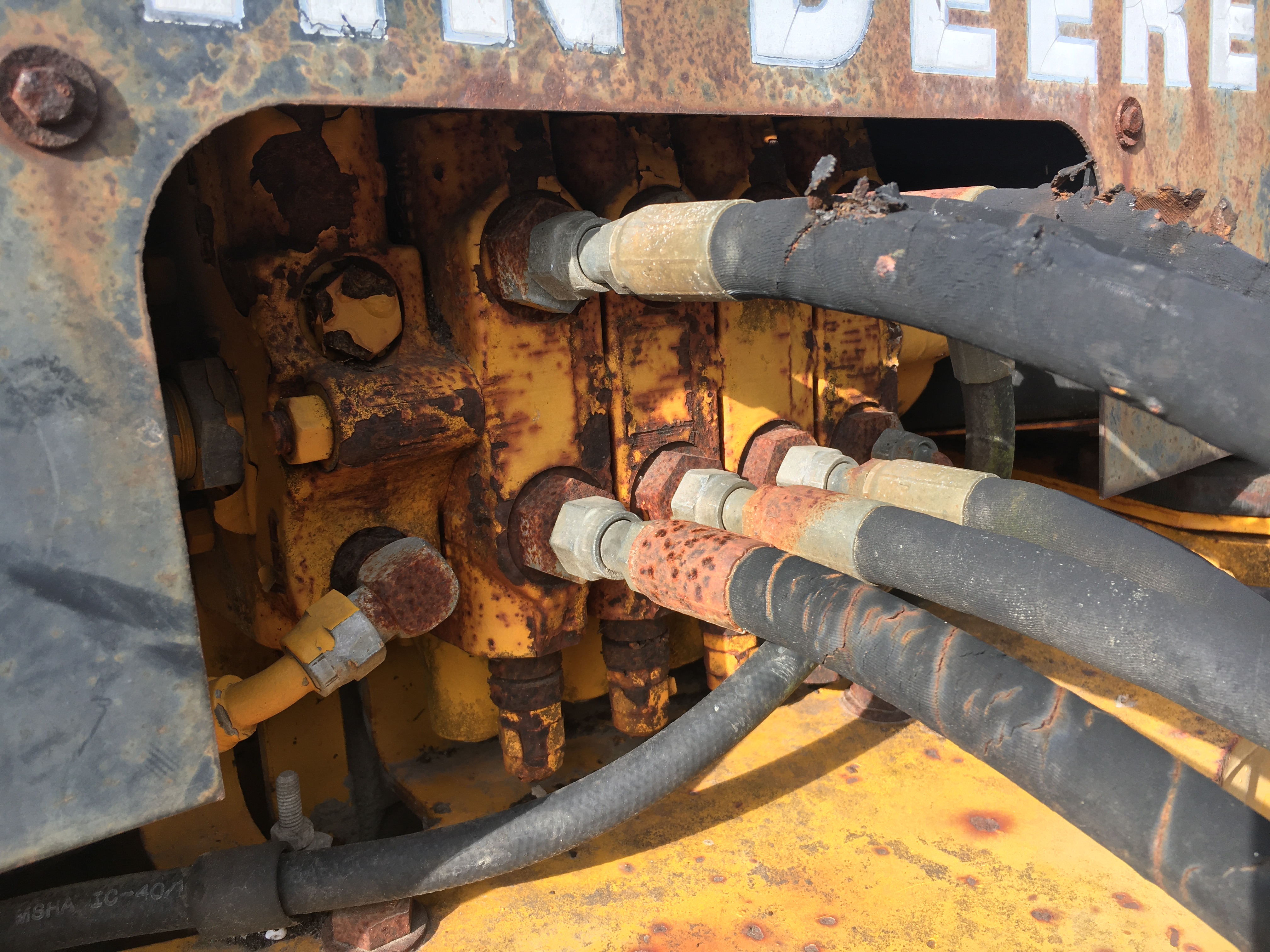 ./imagenes/INVOICE/2019/16915/RETROEXCAVADORA JOHN DEERE 310C PARA PARTES (36).JPG